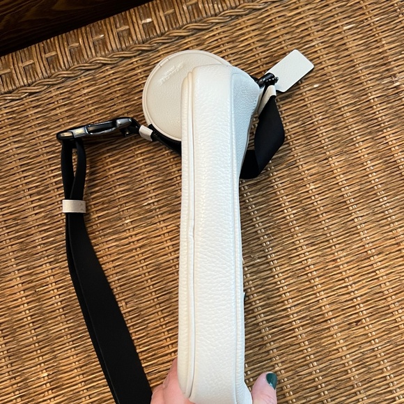 Coach Belt Bag - NWOT - Picture 5 of 6